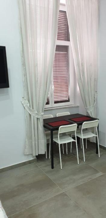 نابولي B&B La Citta Partenopea المظهر الخارجي الصورة